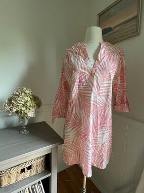 "Top It Off" Pink Leaf Print Tunic